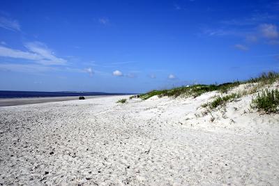 ...and to the right. We had the beach almost to ourselves.