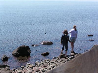  Rock throwing