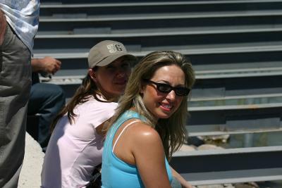 u47/gdemirer/medium/30111981.GridGirls.jpg