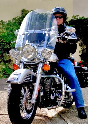 u47/greymist/medium/34005916.HarleyDavidson8x.jpg