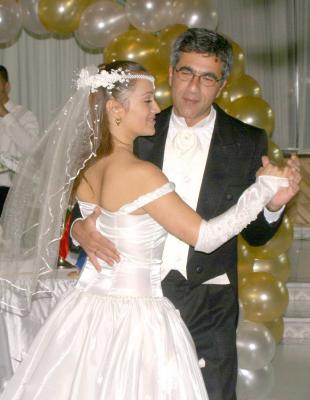 u47/hodero/medium/30137579.Waltz.jpg