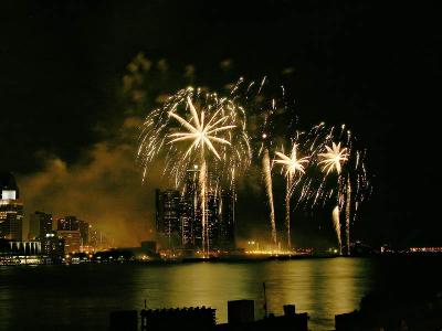 Freedom Festival Fireworks 22:13:14 hrs