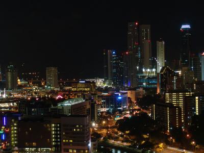 u47/jcribou/medium/30415147.Cityatnight.jpg