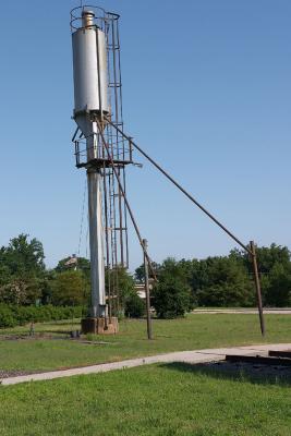 This device was used to sandblast locomotives and railcars prior to painting.