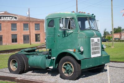 An old Mack truck. There wasn't any other description posted; maybe somebody just likes old Macks...