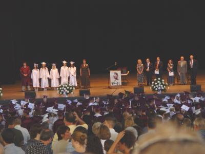 u47/jsa/medium/30532889.DougsGraduationDay021.jpg