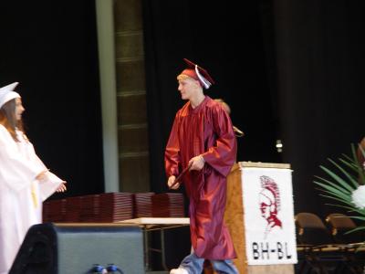 u47/jsa/medium/30532897.DougsGraduationDay030.jpg