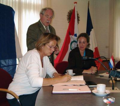 Het bestuur van de Stichting Jumelage Warmond  -  Champigné, september 2003