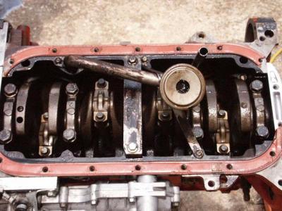 16v_bottomend.jpg