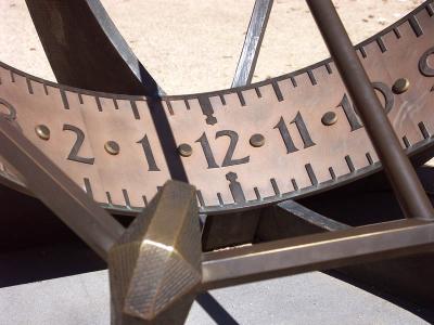 Sundial, eight minutes fast
