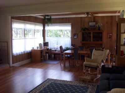 A later picture of the dining room, showing the cafe-style curtains/valances that I made and hung.