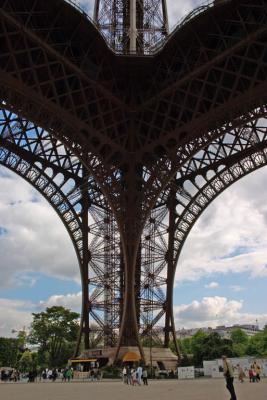 u47/ldkronos/medium/30247374.TourEiffel4.jpg