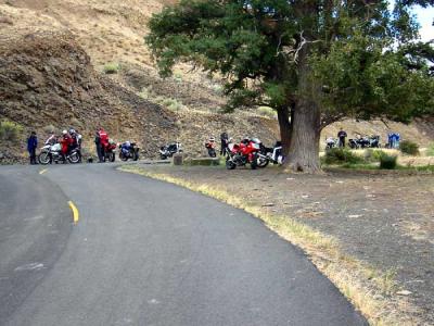 bikes-at-top-mary-hill.jpg