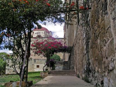 side path to Santo Domingo Church
