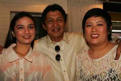 Father and daughters....