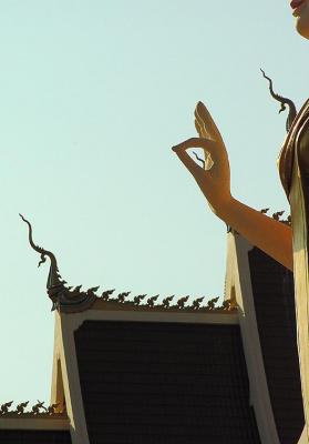 Fingers - Thatluang Stupa - Vientiane