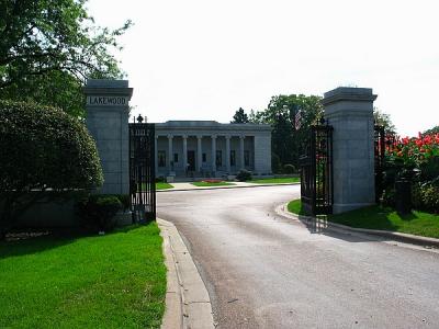 Entrance to the cemetery