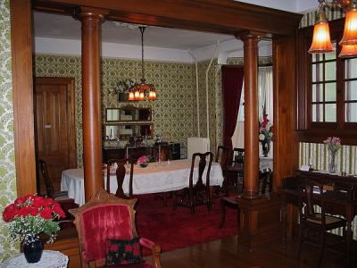 In our pictures this room had the large tapersty on the wall
