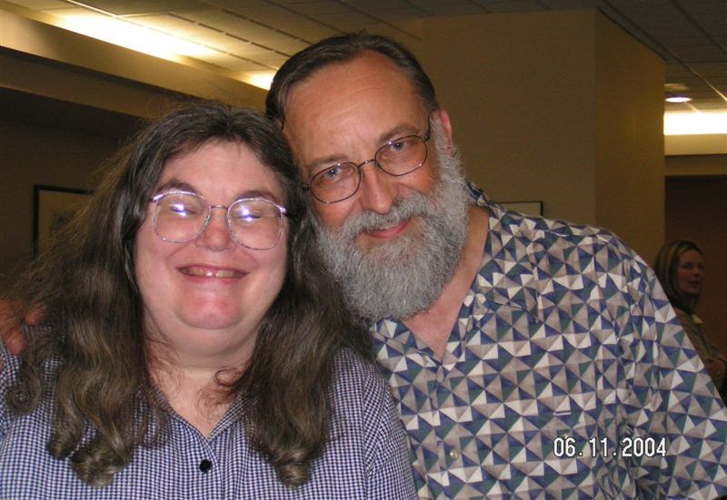 Mem Serv 6-11-04 Mary-Uldis 009.jpg