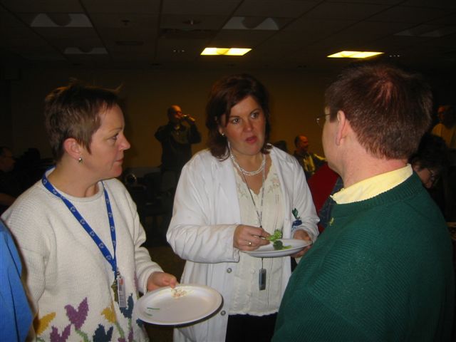 Xmas Party 12-8-04 gomes008.jpg