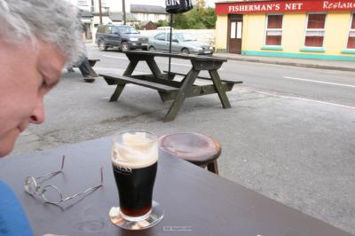 028_mag_writting_postcards_n_guinness.jpg