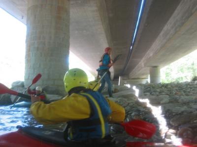 fiume Moesa sotto il viadotto dell'autostrada del S. Bernardino
