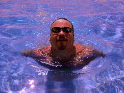 u47/pam_r/medium/30199926.Julespool.jpg