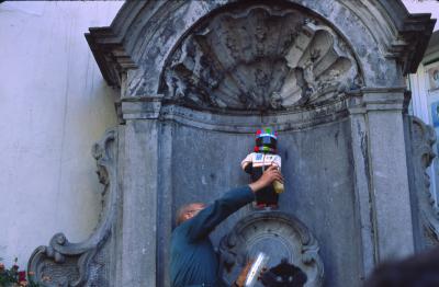 Manneken Pissing Beer.jpg