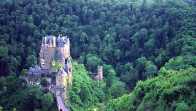 Berg Eltz 3.jpg