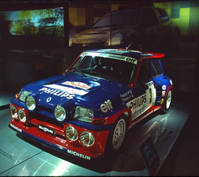 u47/pb12/medium/40015707.1985RenaultR5Turbo.jpg