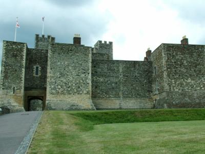 Walls around Henry II's Keep