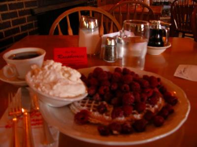u47/photos123/medium/30649778.favoriteBreakfast.jpg