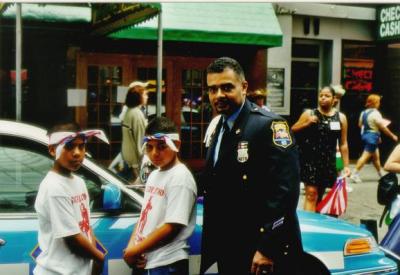5th Anenue - Puerto Rican Parade - Cop