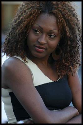u47/richardnadeau/medium/33957177.peoplebuskerFest.jpg