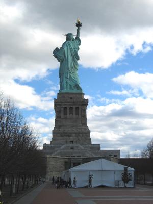 NY-0214-LbtyIs.JPG