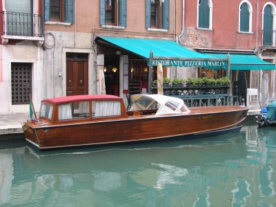 Venice-0001-WaterTaxi.JPG