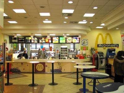 u47/ricke01/medium/30779147.Pisa0002MacDonalds.jpg