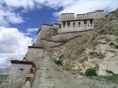 Ghantse - Dzong Castle