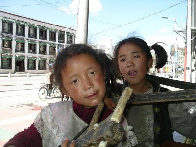 Llhasa - Little Tibetan Girls