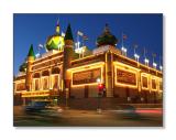 <b>The Corn Palace</b><br><font size=2>Mitchell, SD