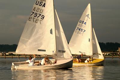 Racing Albacores on the Potomac