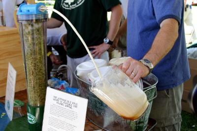 Dogfish Head's 60 Minute IPA ale is run thru Randall for more hop umph.