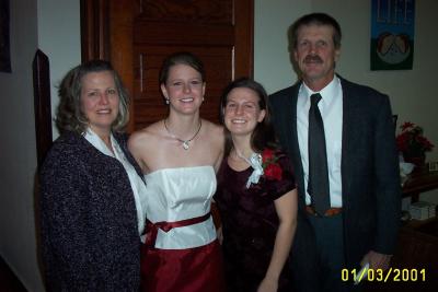 Stan Hayes Family 2004.jpg