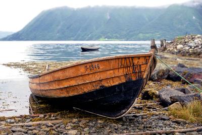 Lonely Boatby Moti