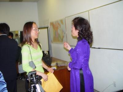 VIETNAMESE CANADIAN COMMUNITY SCHOLARSHIP FUNDS ( VCCSF) ANNUAL GENERAL MEETING, JUNE 20 , 2004