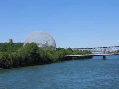 The Biosphere & Pont du Cosmos