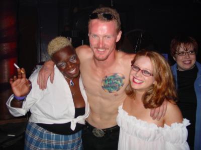 Dsc07070.jpg Q-Tip, Toby and Nikki