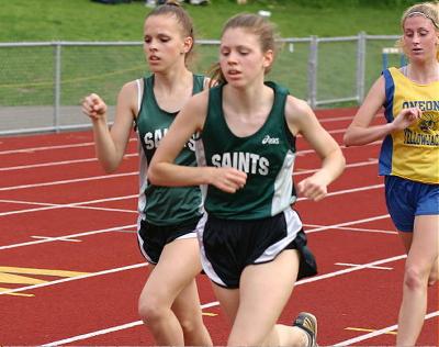 Allison & Natalie Busby, photo #3 / 3000 meter run