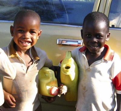 2005.02.10.uganda.boys.school.jpg