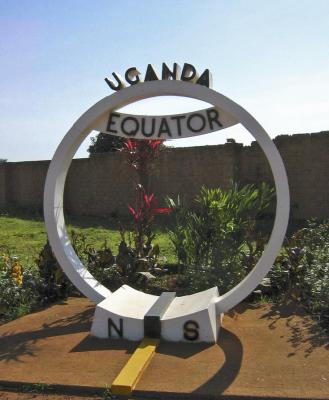 2005.02.10.uganda.equator.jpg